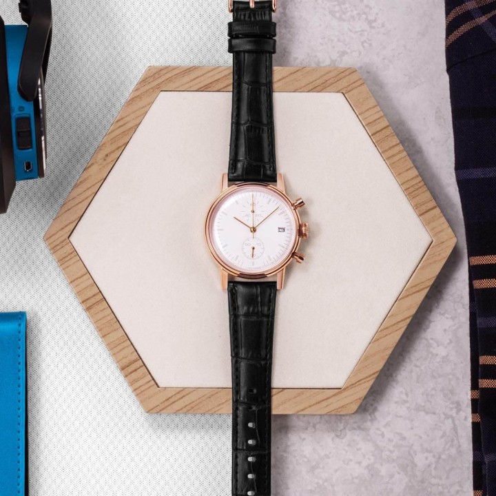 MINIMALIST ROSE GOLD