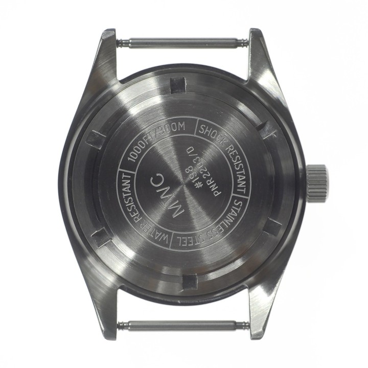 Classic 1960s Pattern Hybrid Bracelet Dual Time Zone Divers