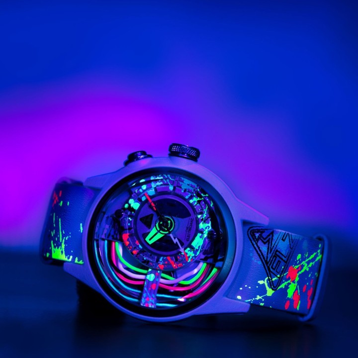 The Neon Z White 42mm