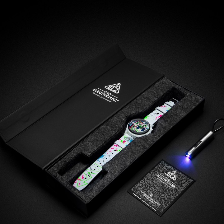 The Neon Z White 42mm