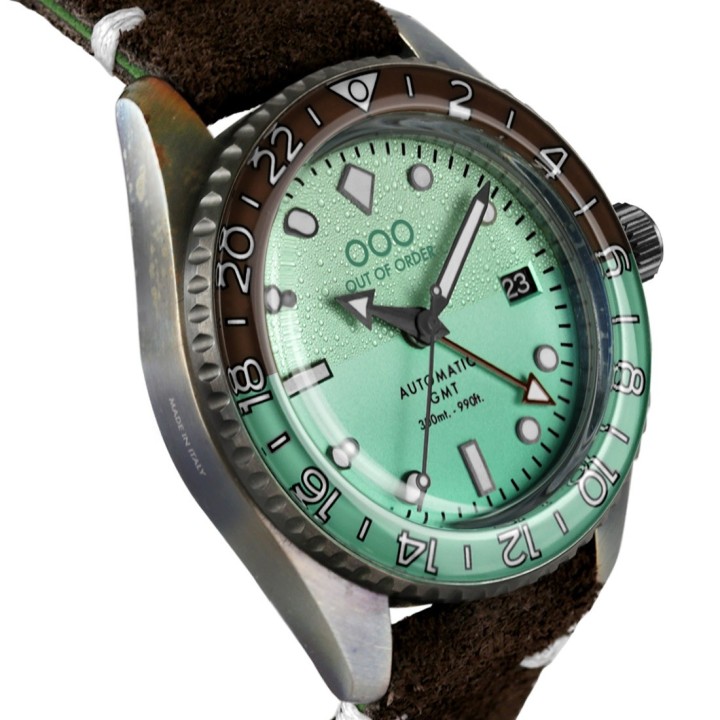 AFTER 8 AUTOMATIC GMT