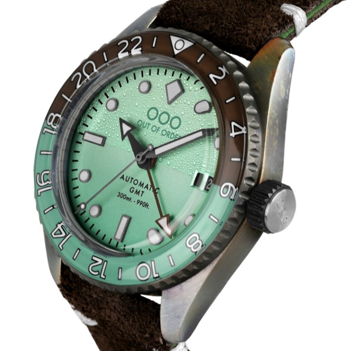 AFTER 8 AUTOMATIC GMT