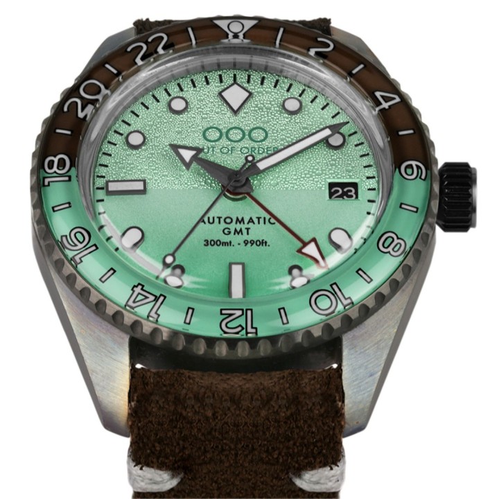 AFTER 8 AUTOMATIC GMT