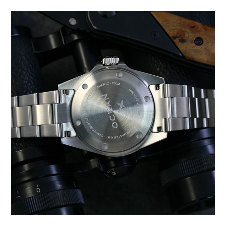SHARKMASTER GMT II