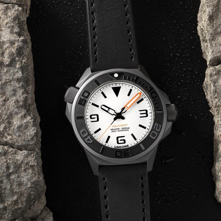 AQUALUME BLACK AUTOMATIC
