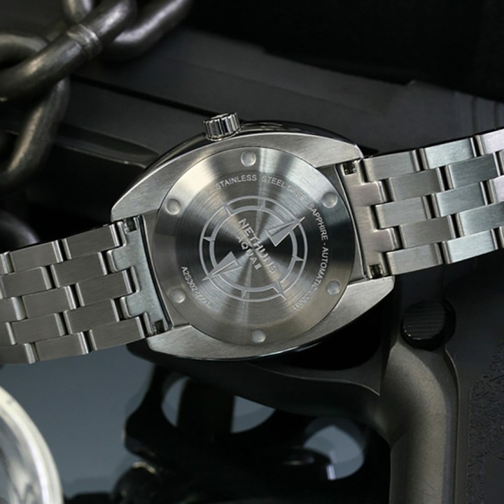AQUA II STEEL