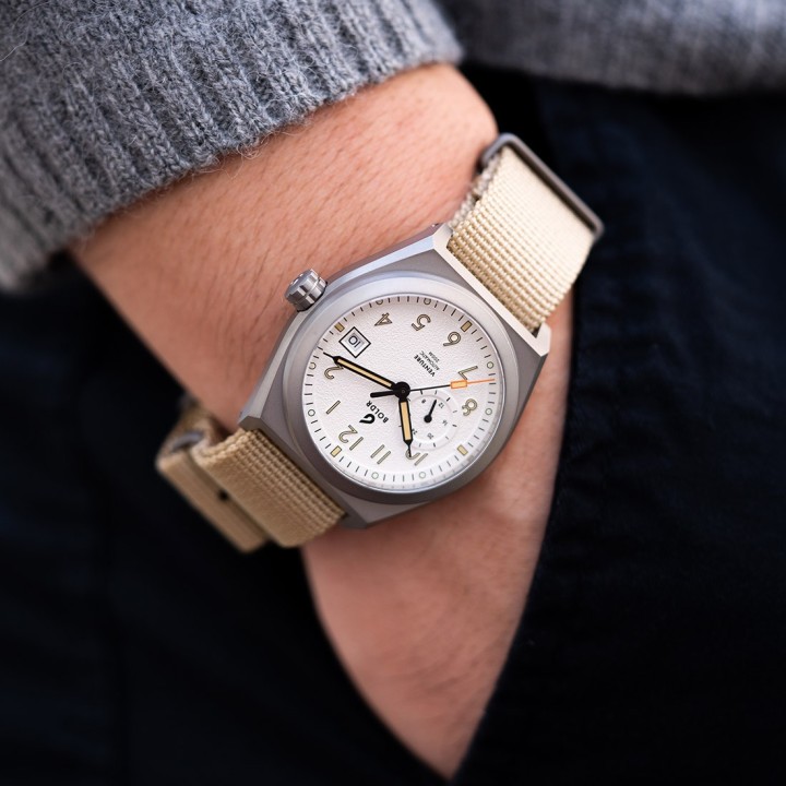 VENTURE WAYFARER-KHAKI