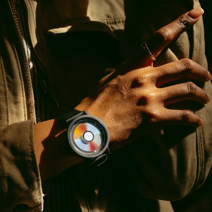CD WATCH