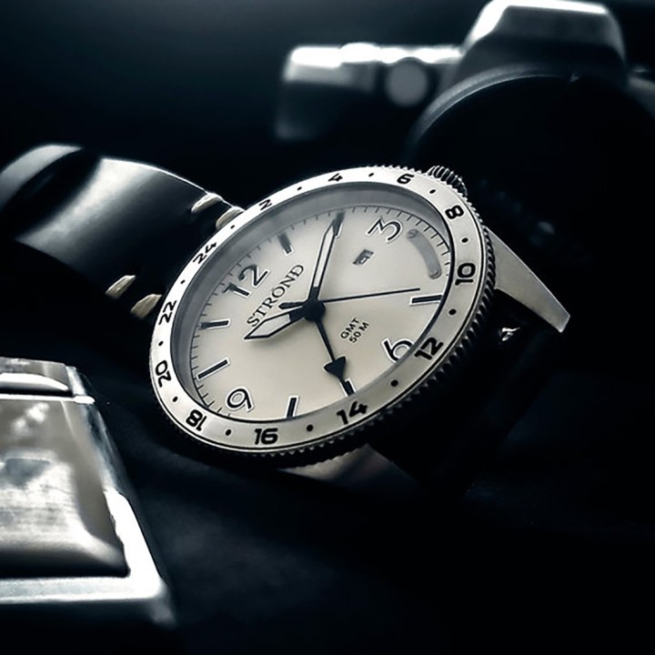 SSC-101 24h GMT White