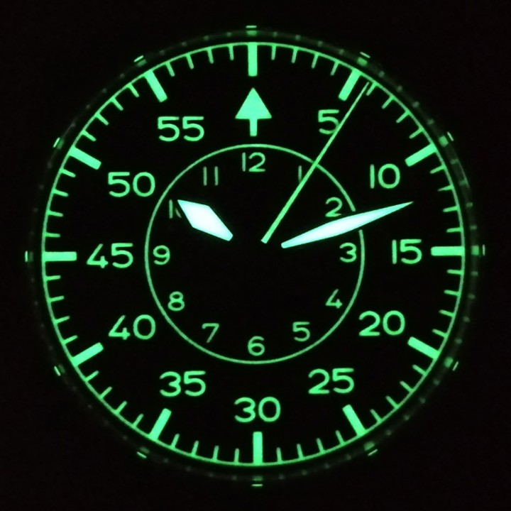 FLIEGER EJ12