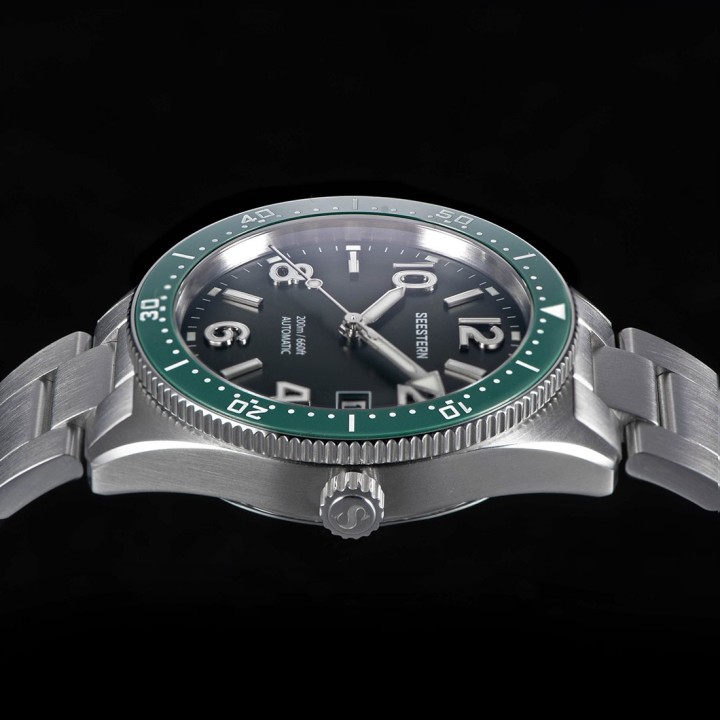 Seestern S434 Green (fibbia e cassa graffiati)