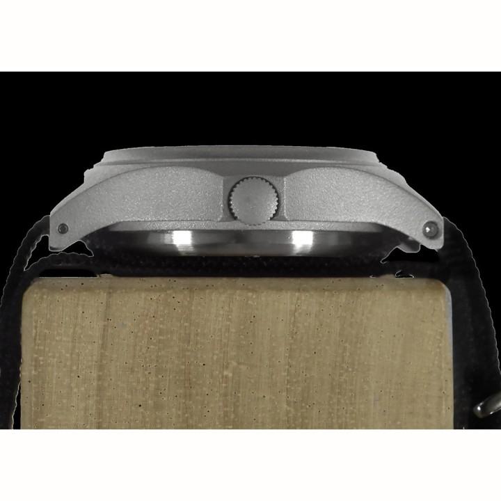 MWC G10 50m (165ft) Water Resistant