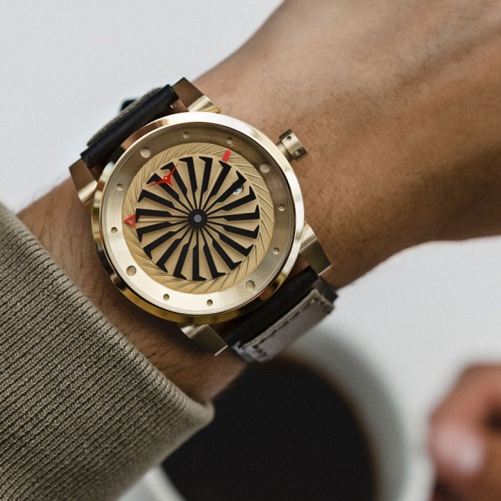 Blade Gold