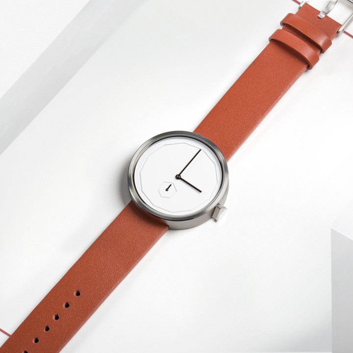 Classic Neu Silver