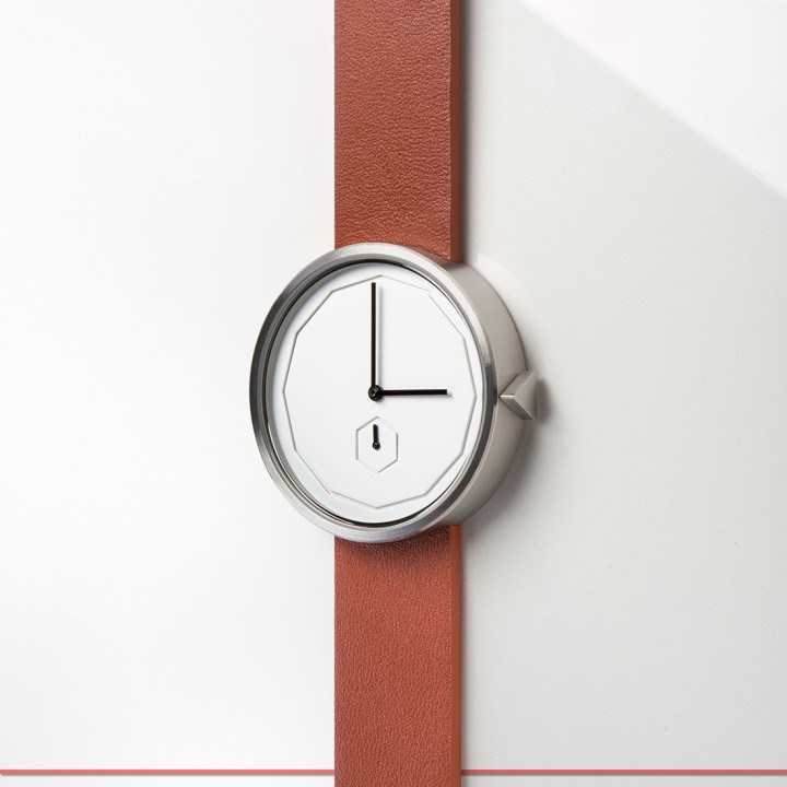 Classic Neu Silver