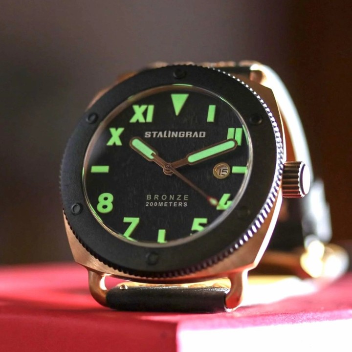 Bronze Defender 200M Black Dial Black Leather Strap