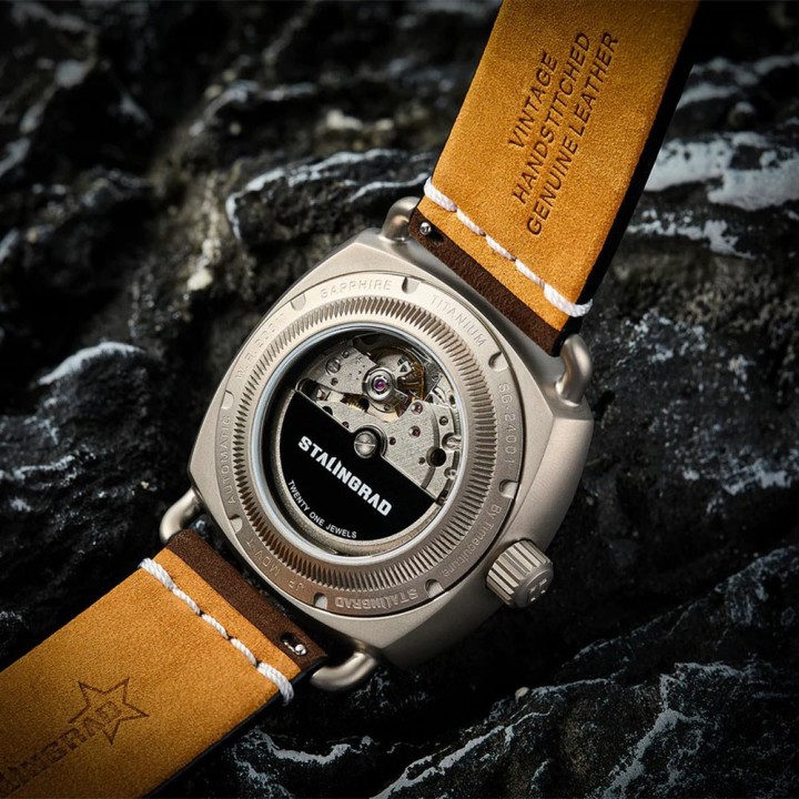 TITANIUM Defender Grey Meteorite Dial Black Leather Strap