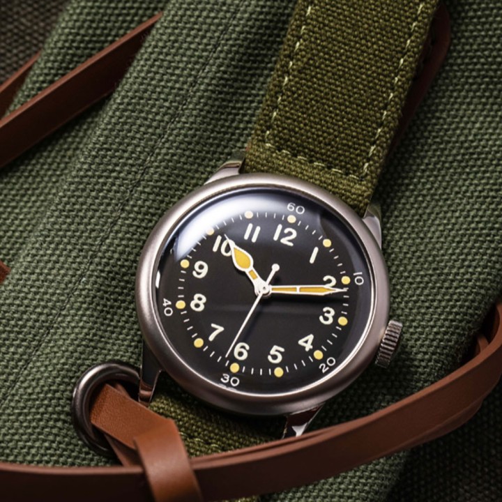 Service Watch - Black Canvas