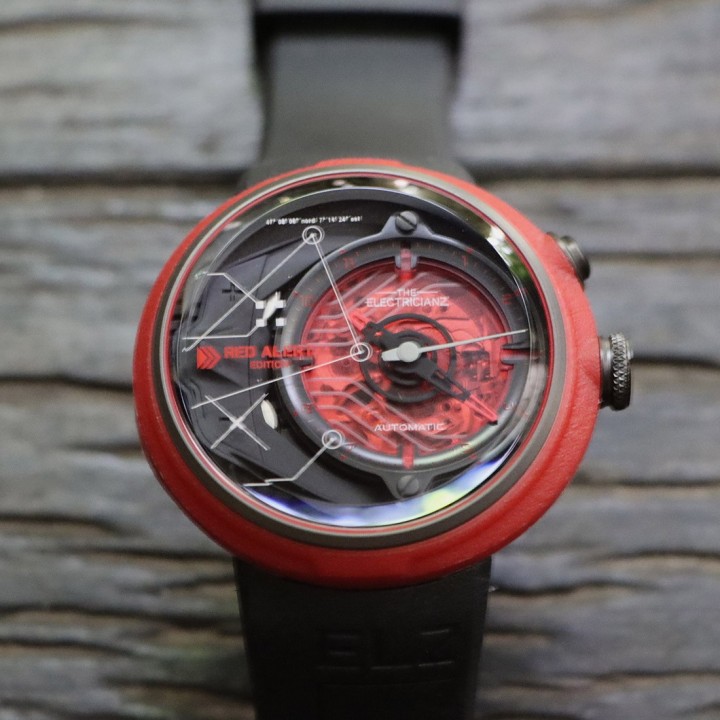 Mechanical Collection- The Red Alert - Edition