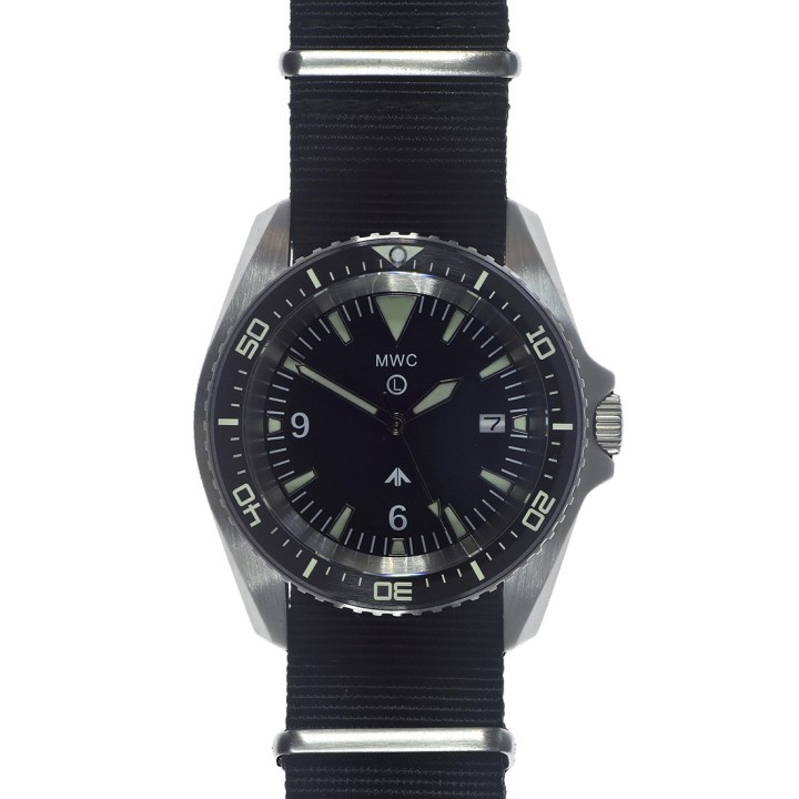 Military Diver Watch in Stainless Steel Case (Automatic)