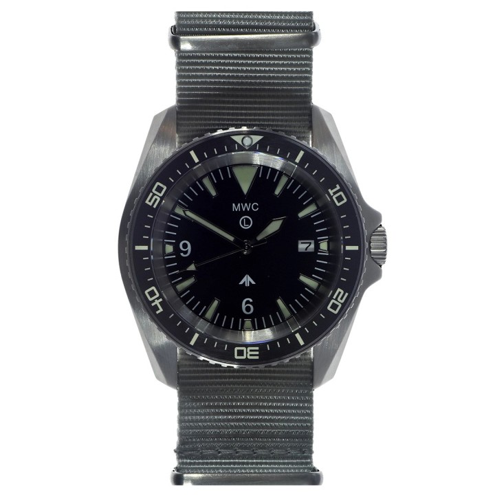 Military Diver Watch in Stainless Steel Case (Automatic)