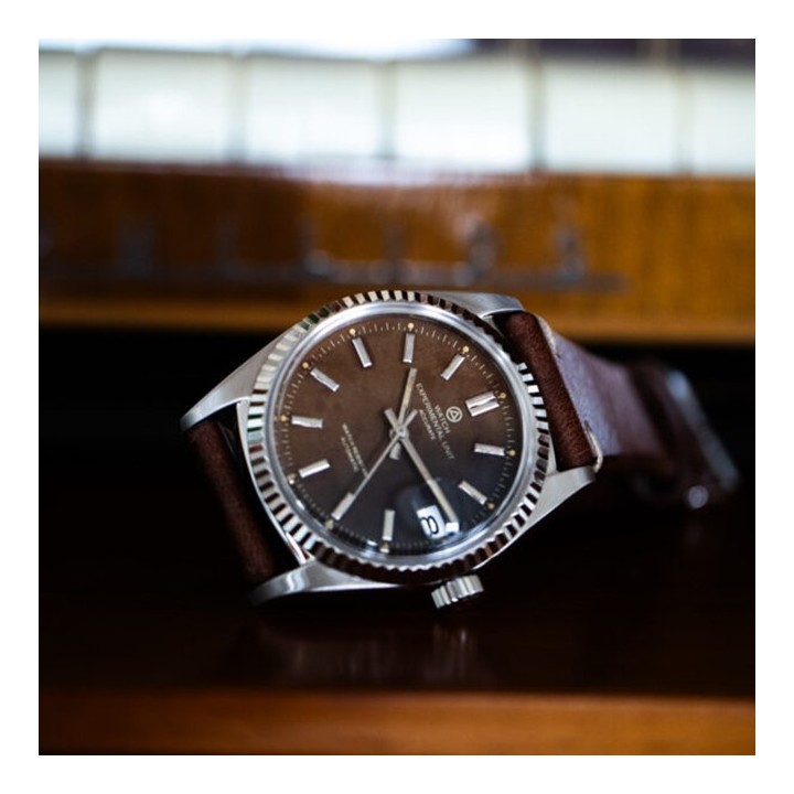 Cabochon – Tropical / Leather Strap Version