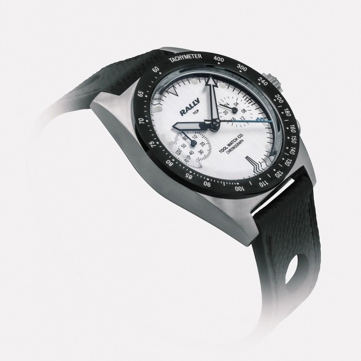 TWCO. RALLY BLUE ON SILVER