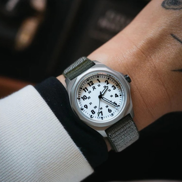 URBANIST - Polaris White