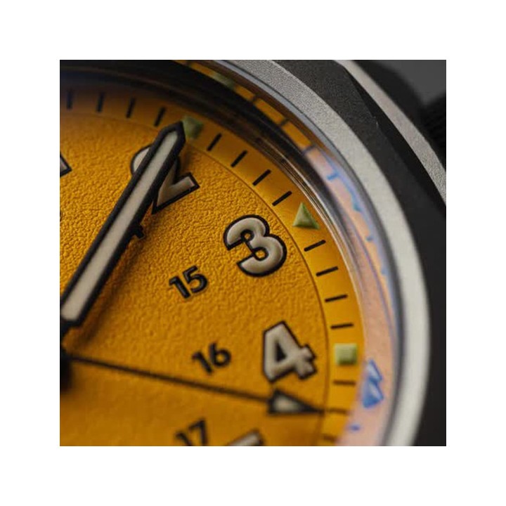 URBANIST - Medallion Yellow