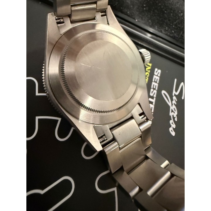 S462 Black Titanium GMT (small scratches on the case and case back)
