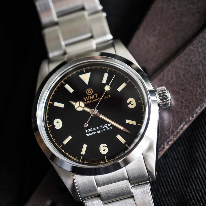 Barracuda – Black Dial Edition / Metal Bracelet + Leather Strap Set
