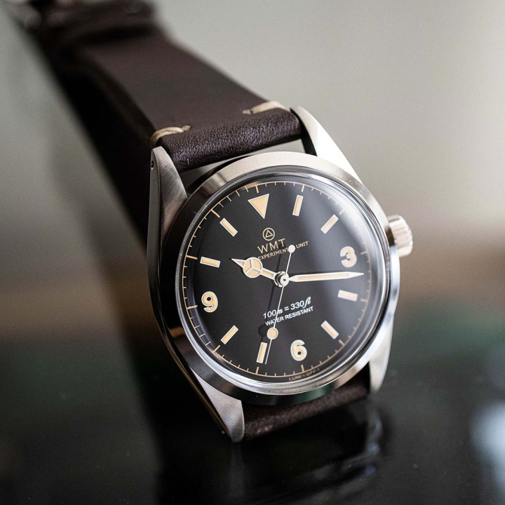 Barracuda – Black Dial Edition / Metal Bracelet + Leather Strap Set