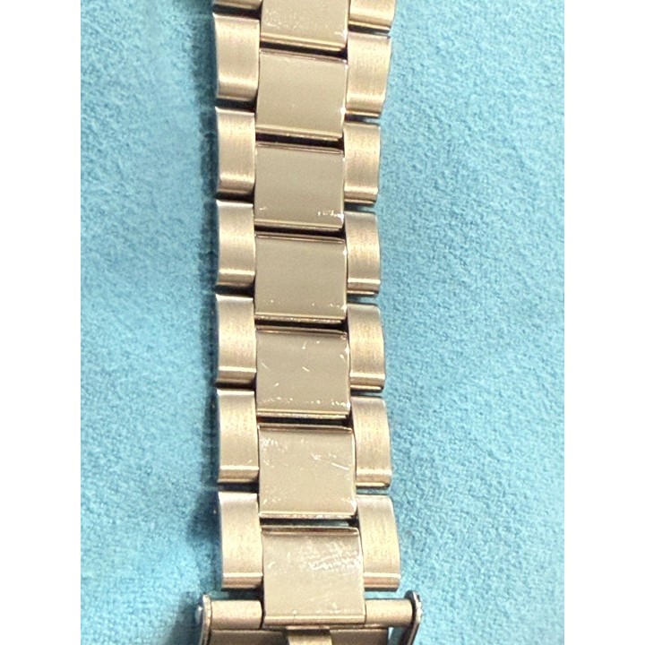 GMT TOKYO SHIBUYA  - ULTRA BRUSHED SWISS MADE (BRACCIALE LEGGERMENTE GRAFFIATO)