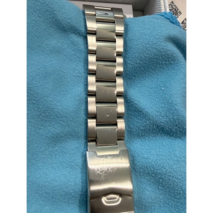 GMT TOKYO SHIBUYA  - ULTRA BRUSHED SWISS MADE (BRACCIALE LEGGERMENTE GRAFFIATO)