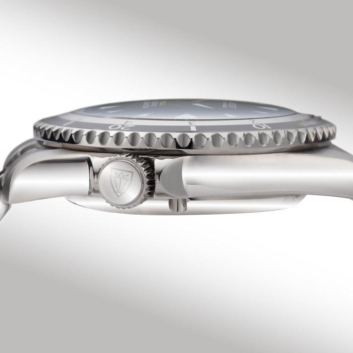 Calipso GMT – Moon Black