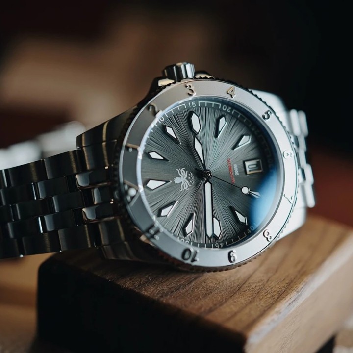 Voyager 200M Automatic PY026E