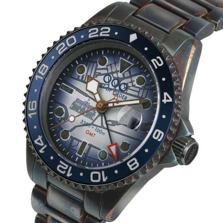 SWISS GMT LONDON BUCKINGHAM PALACE - ULTRA DISTRESSED