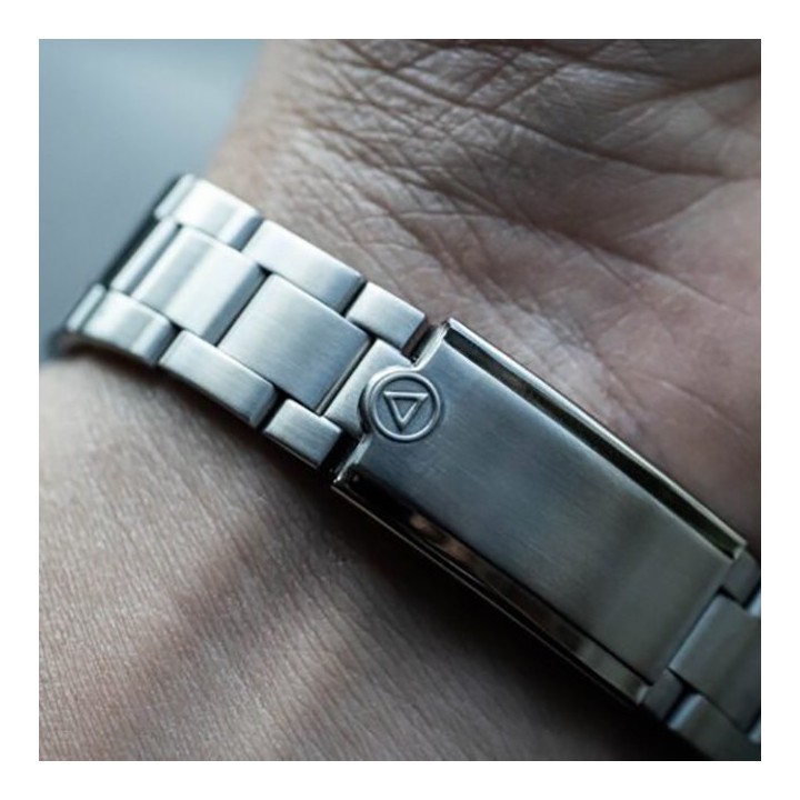 GP1 / Silver Dial