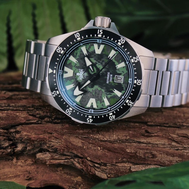 APOLLO TITANIUM 300M PY041A Jungle Camo Green