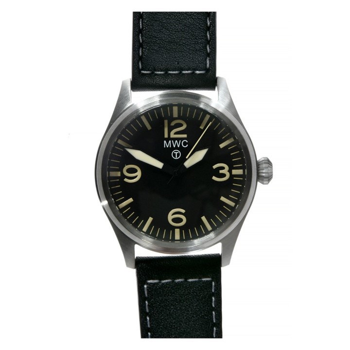 Classic 40mm Aviator Hybrid Movement