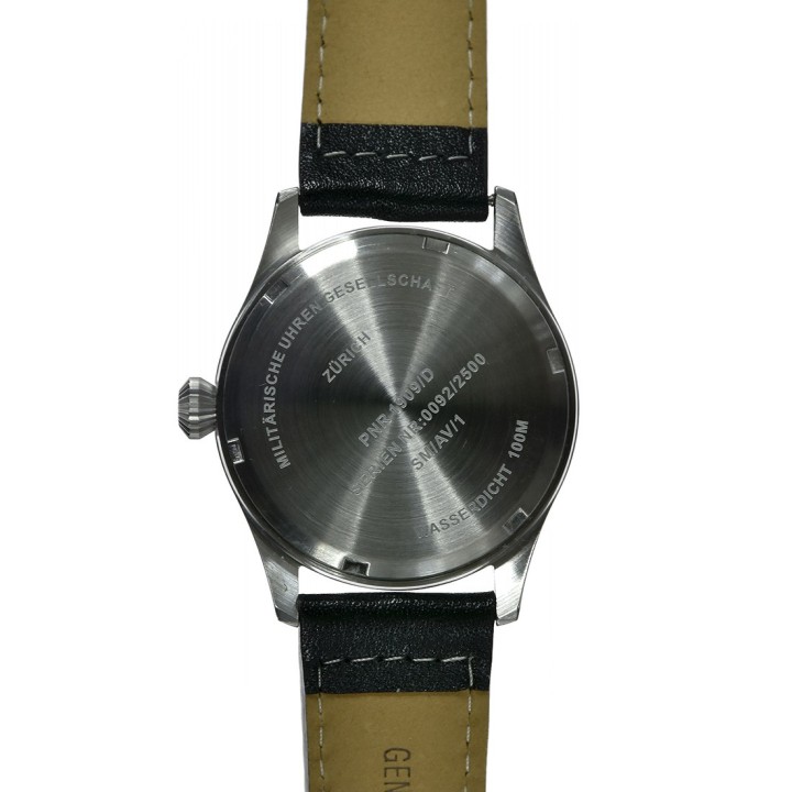 Classic 40mm Aviator Hybrid Movement
