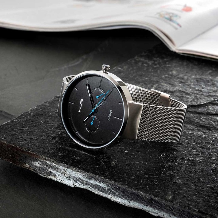 H30 BLACK DIAL