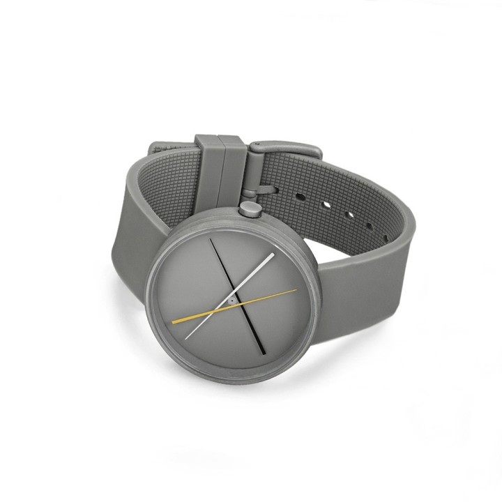 Crossover Gray