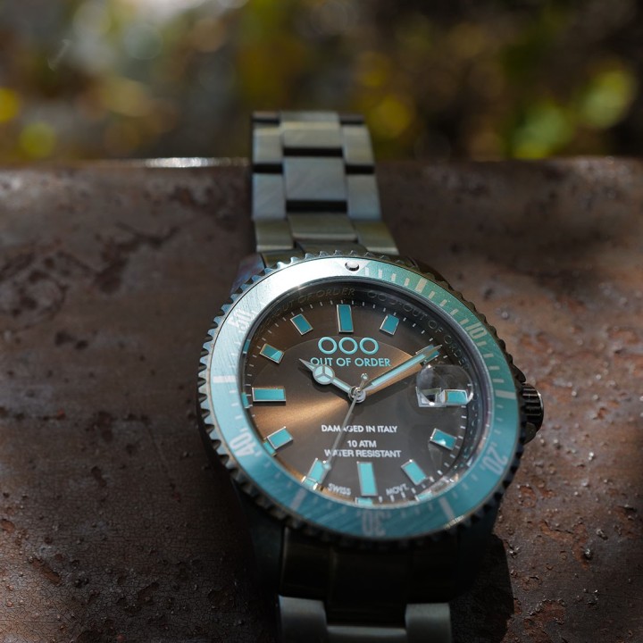 TURQUOISE AND BROWN CASANOVA