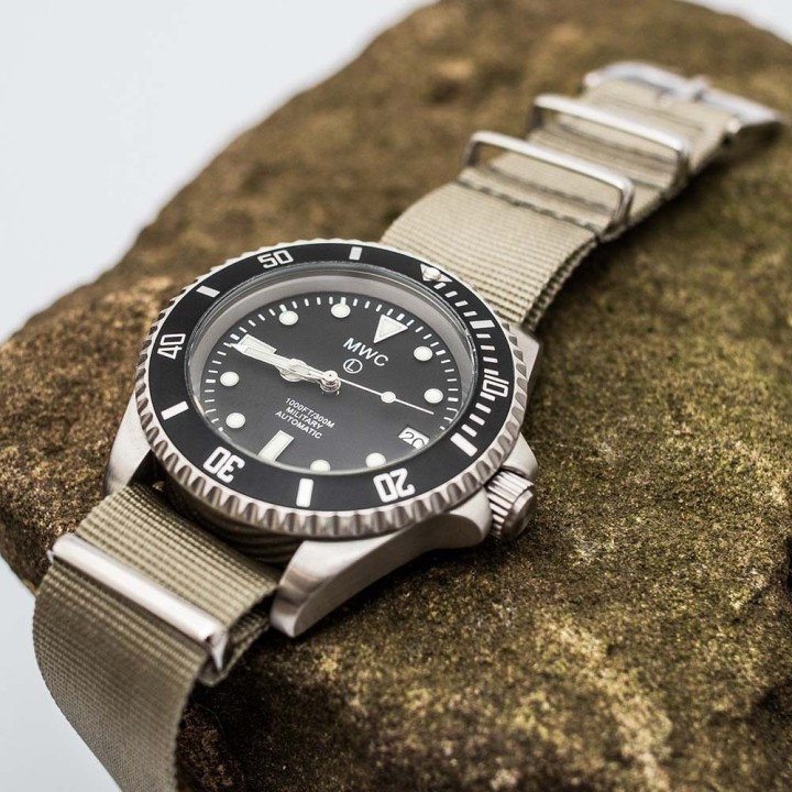 24 Jewel 300m Stainless Automatic Submariner