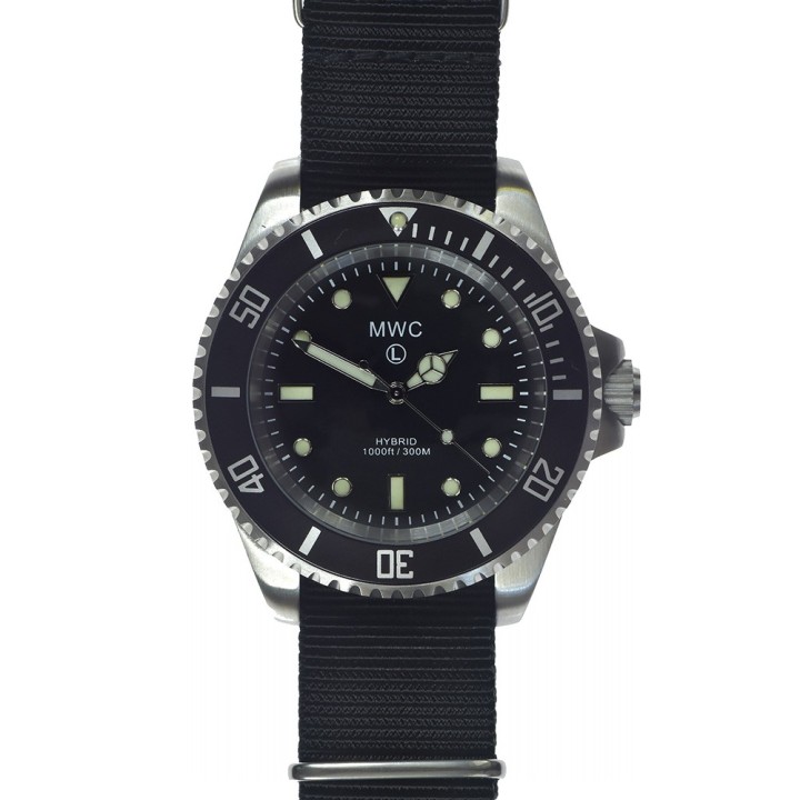 Hybrid 300m/1000ft Stainless Steel Military Divers Watch