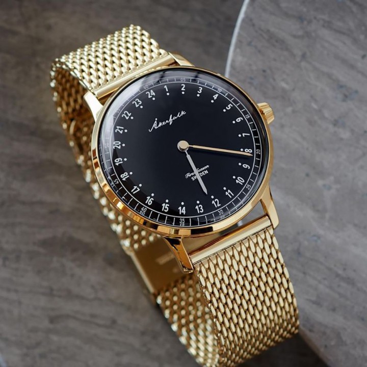 First Season Gold Black with Gold Mesh
