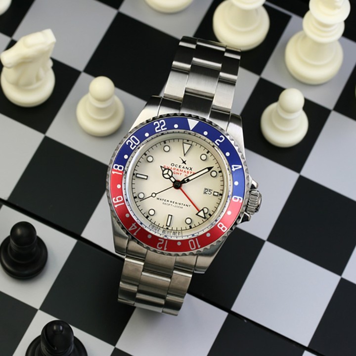 SHARKMASTER GMT PILOT WHITE