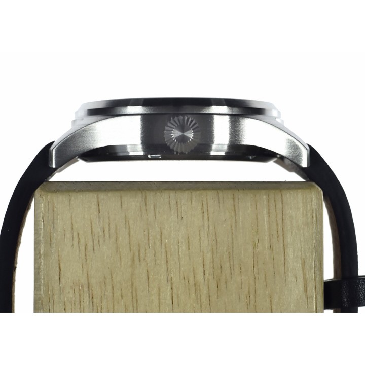 MWC Classic 40mm Aviator – MecaQuartz Hybrid Pilot