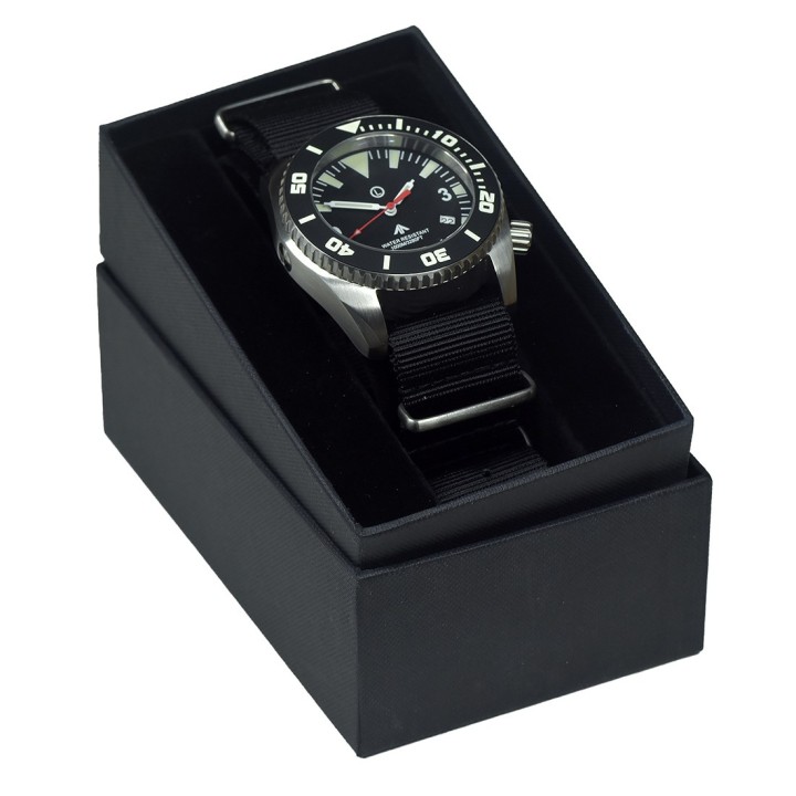MWC Depthmaster Quartz 100atm – Military Diver